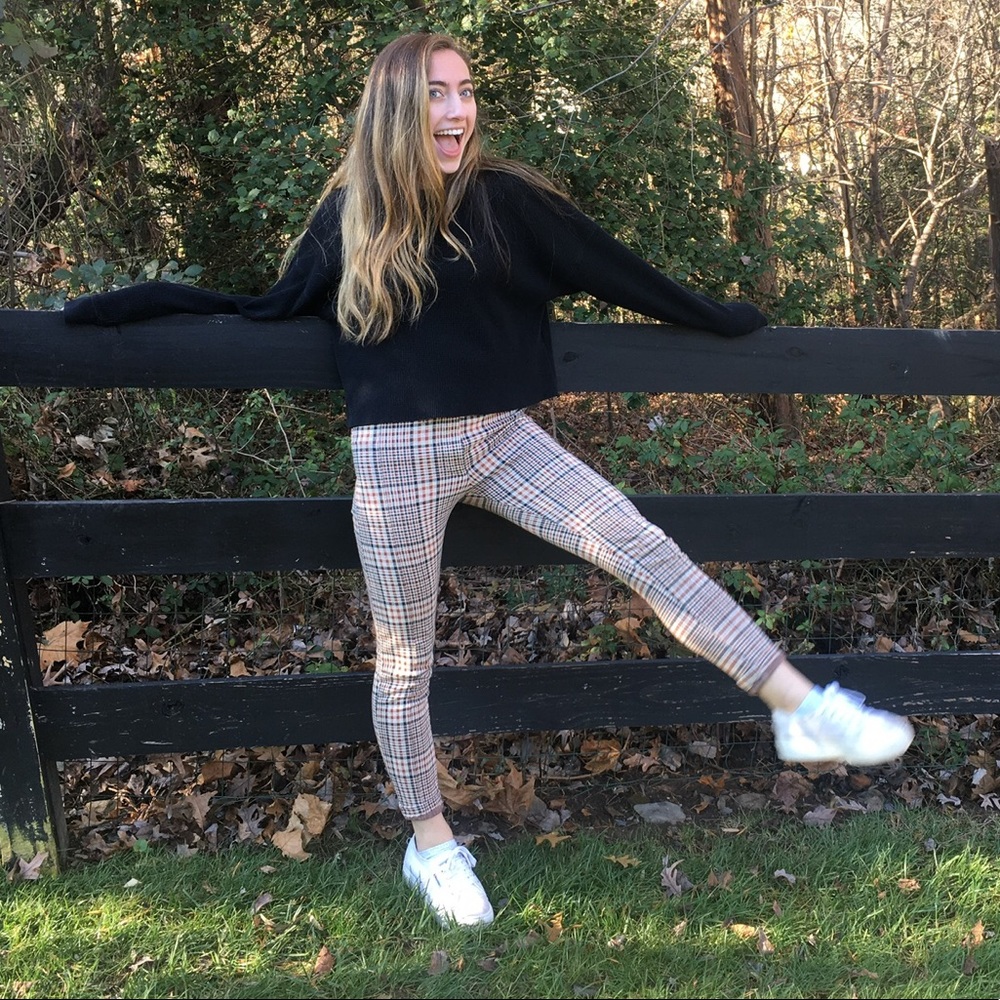 Meet your Posher, Serena